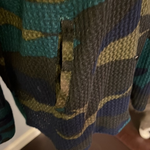 Ladies French Laundry button down long sleeve shirt NWT size large Camo print. - Picture 4 of 9